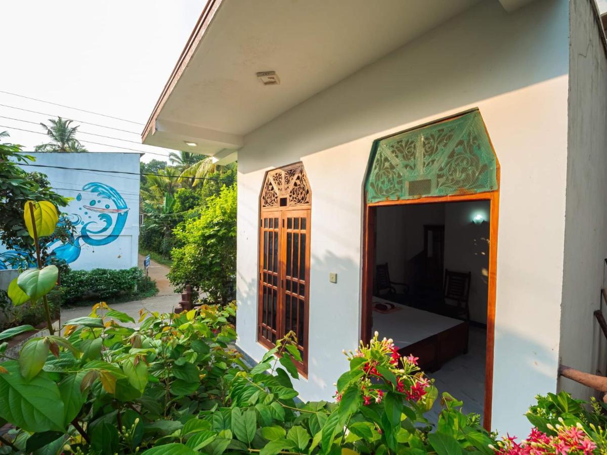Surfing Guest House Matara Exterior foto